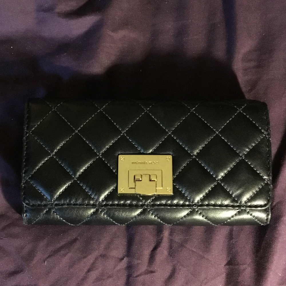 Michael Kors quilted lather wallet